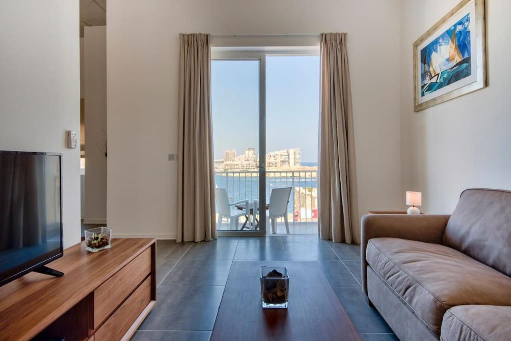 Vallettastay - Harbor View Gem -Sea View 2 Bed Apt Екстериор снимка