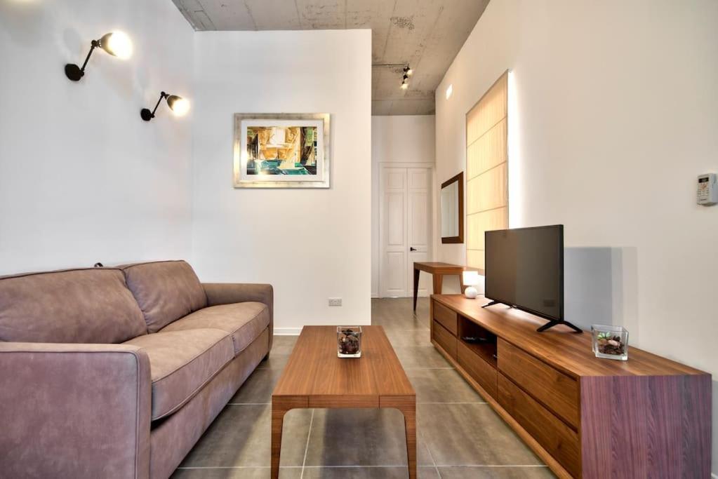 Vallettastay - Harbor View Gem -Sea View 2 Bed Apt Екстериор снимка