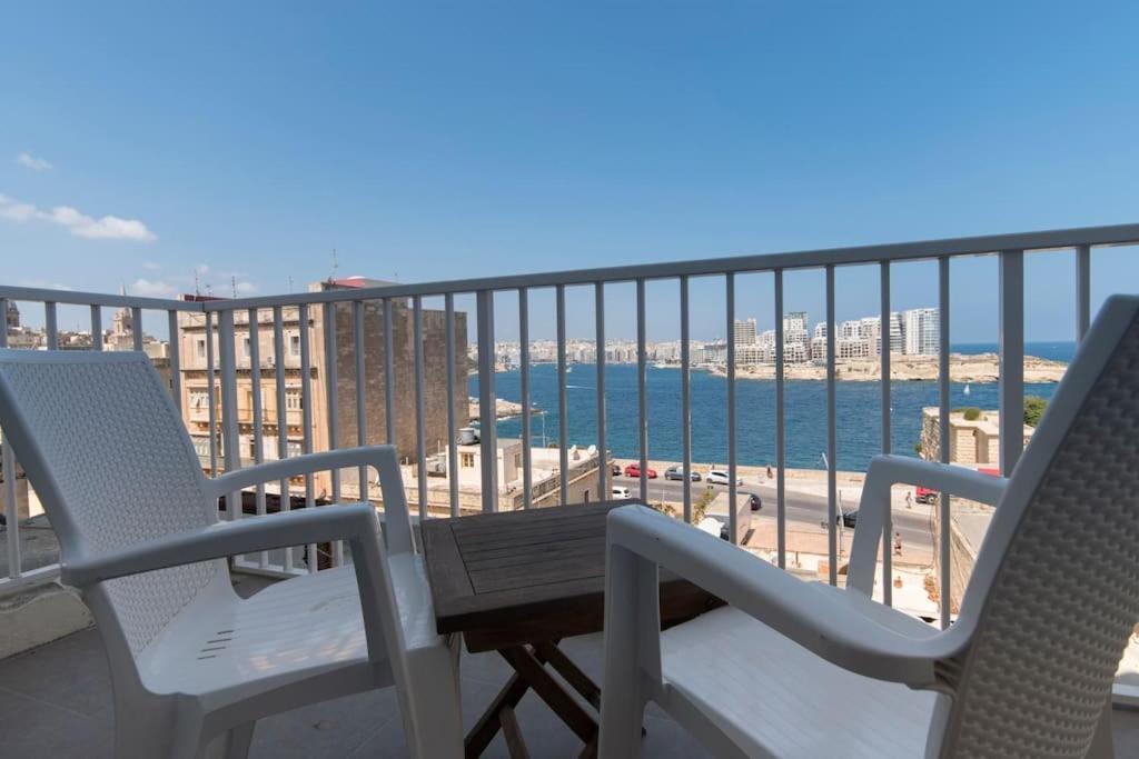 Vallettastay - Harbor View Gem -Sea View 2 Bed Apt Екстериор снимка